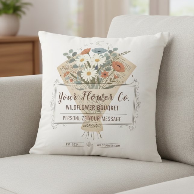 Blommor av antika bokssidor Anpassningsbar mall Kudde (Chic Bouquet Flowers Throw Pillow)