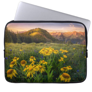 Blommor Bergskrapor, groddar och stenkolsfärgad Laptop Fodral