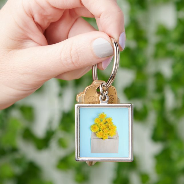 Blommor | Dandelioner i kuvert Fyrkantig Silverfärgad Nyckelring (Hand)