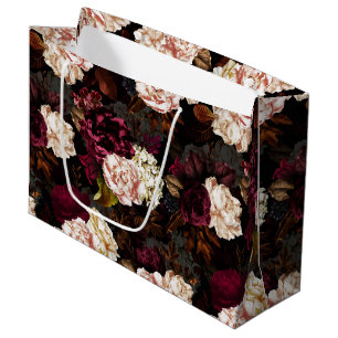 Blommor från Lush baroque antique peony på svart