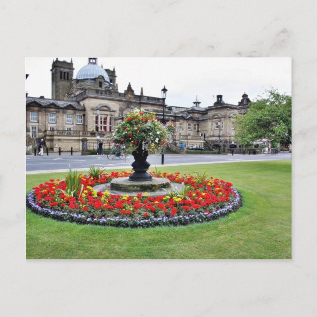 Blommor i Blommar framför turkiska bad i hektar Vykort (Framsida)