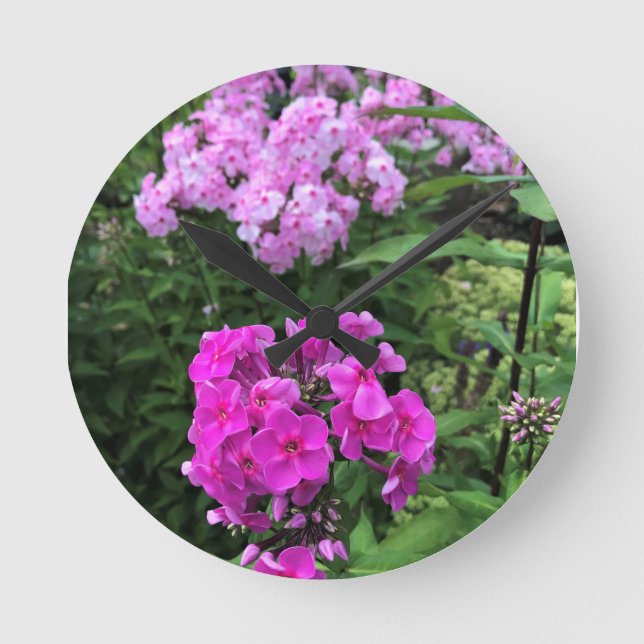 Blommor i Chateau Morrisette Winery, Floyd, VA Rund Klocka (Framsida)