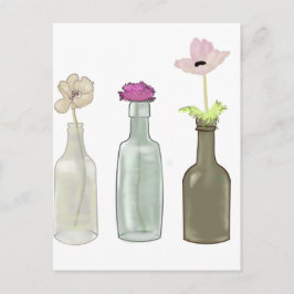 blommor i flaskor av glas. Pastel färg Vykort