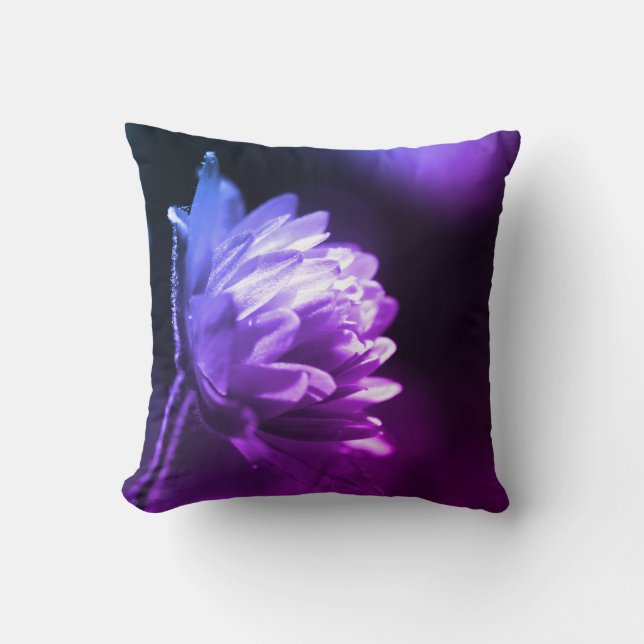 Blommor i solljuset, svart och vit färgton Färg Kudde (Framsida)