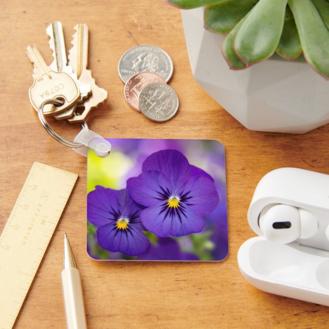 Blommor | Lila Pansies Nyckelring (Skrivbord)