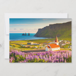 Blommor Lupiner i södra Islandet i Bloom Tack Kort