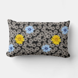 Blommor mönster 19.b. Svart BG Lumbarkudde