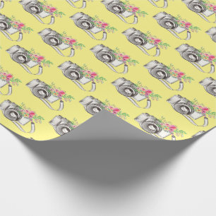 Blommor och kamera på Pappra Gult Wrapping Presentpapper