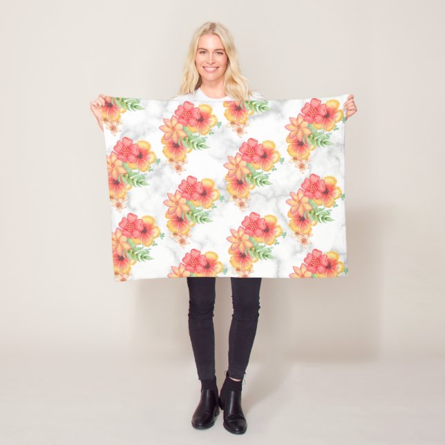 Blommor och Löv på marmor Fleecefilt (På plats)