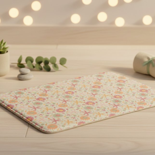 Blommor och stjärtskam och Rosa Badrumsmatta (Make your floors fun again with this fantasy floral design dotted with cute starfish, simply magical)