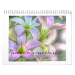 Blommor skuggar och tänder in kalender