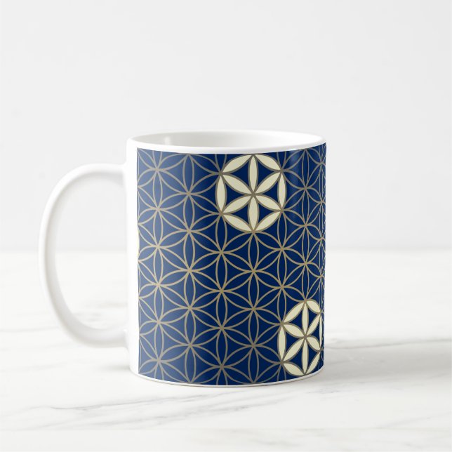 Blommor - sömlös mönster - blå beige kaffemugg (Vänster)