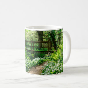 Blommor Vitblommor i skogen Kaffemugg