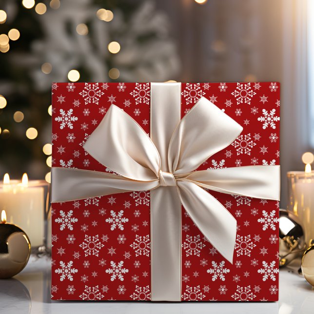 Blomsterad och vit snöflingad jul presentpapper (Festive Red And White Snowflake Christmas Wrapping Paper)