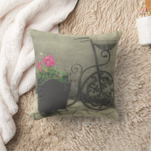 Blomstercykelns svarta och vita Vintage Kudde