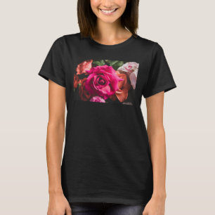 Blomstermönster Livlig Rosa Ros Blomfotografering T Shirt