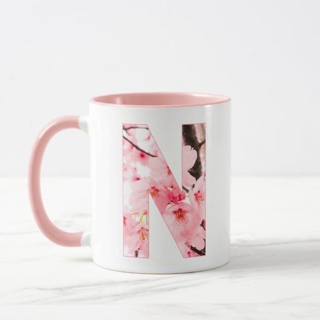 Blomstermugg med initialbokstav N | Personligt nam Mugg (Vänster)