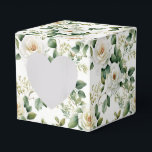 Blomsterpresentlåda Presentaskar<br><div class="desc">Presentlåda för fest är visad med ett vackert tryck av vita rosor. 
Anpassa denna artikel eller köp som den är.
Tips: Lägg bara till dina fantastiska godsaker och lägg till lite festlig band.



Bild med licens</div>