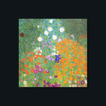 Blomsterträdgård (av Gustav Klimt) Canvastryck<br><div class="desc">Denna formgivning präglas av den österrikiska konstnären Gustav Klimt (1862-1918). Det är en bild av en vacker blomsterträdgård i Klimts typiska imponerande stil. Blommorna ser nästan ut som om de flödar och det är omöjligt att inte känna sig upplyst av sin skönhet. Det ursprungliga arbetet slutfördes 1907 och dess tyska...</div>
