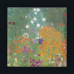 Blomsterträdgård (av Gustav Klimt) Magnet<br><div class="desc">Denna formgivning präglas av den österrikiska konstnären Gustav Klimt (1862-1918). Det är en bild av en vacker blomsterträdgård i Klimts typiska imponerande stil. Blommorna ser nästan ut som om de flödar och det är omöjligt att inte känna sig upplyst av sin skönhet. Det ursprungliga arbetet slutfördes 1907 och dess tyska...</div>
