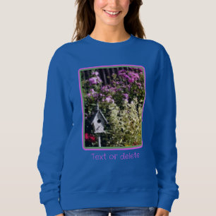 Blomsterträdgård Birdhouse Painting Personlig T Shirt