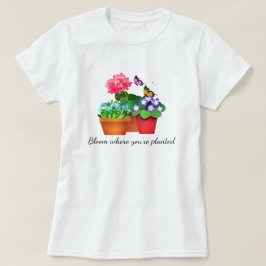 Blomsterträdgård med Butterfly Women's T-Shirt