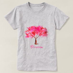 Blomstra slogan med det rosa körsbärsröda t shirt