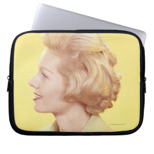 Blond kvinna 2 laptop sleeve