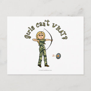 Blonde Female Archery in Camouflage Vykort