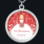 Blonde Red Musical Bröllop 1:a julklace Silverpläterat Halsband<br><div class="desc">Behåll Necklaces Välj antingen Silver Plattat Guld Avsluta eller Sterling silver Unik Personlig Anpassningsbar !st Bröllopsfest för julklapp av Bröllop Keepsakt Necklaces - om du vill ändra bakgrund färg - klicka på anpassa - klicka på redigera - välj sista verktyg i rullgardinsmenyn och välj från ett av de färger som...</div>