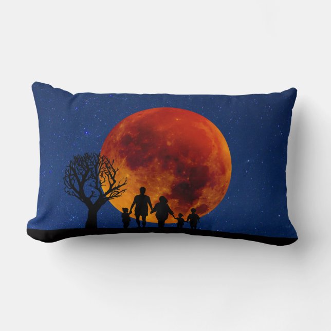 Blood Måne Lunar Eclipse Family Lumbarkudde (Framsida)