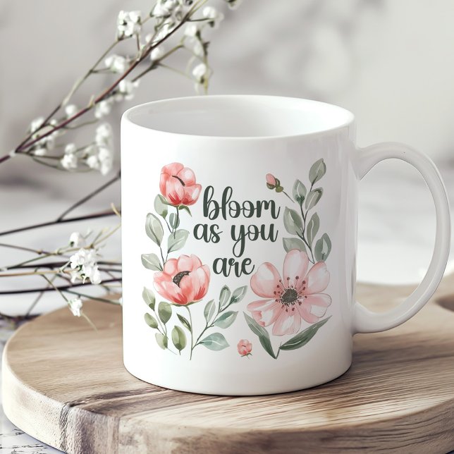 "Bloom as you are" Rosa Flowers Blooms Kaffemugg ("Bloom As You Are" Pink Flowers Blooms Coffee Mug on a boho kitchen table.)