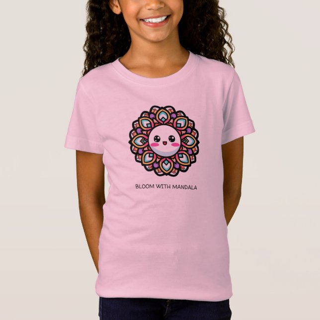 Bloom med Mandala Flower Design T Shirt (Framsida)