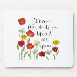Bloom med nådig poppy-blommor musmatta