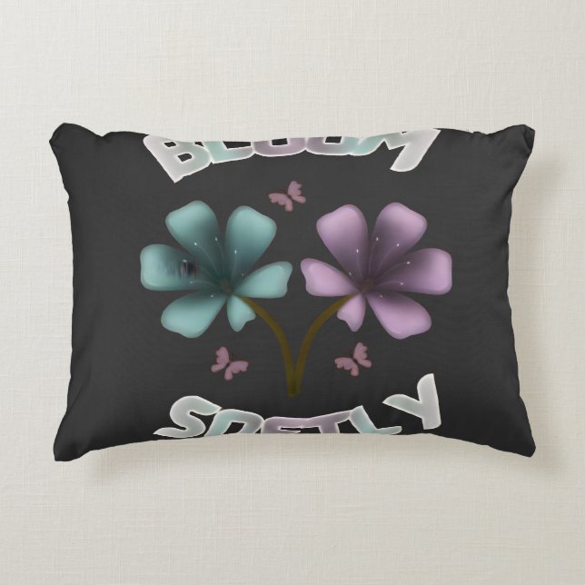 Bloom Mjukt Vårblommig Design Pastell Cottageco Prydnadskudde (Framsidan)