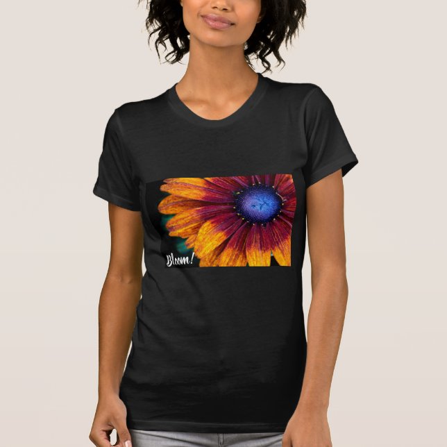Bloom! T-shirt med blommigt (Framsida)