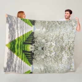 "Bloom Trail Dreams - Tranquil Pathway" Fleecefilt