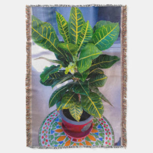 Blooming Croton på Mosaic Bord Throw Blanket Filt