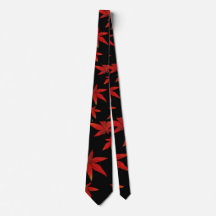 "Blooming Elegance: Blommigt Print Necktie"