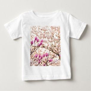 Blooming Rosa Lila Magnolias Vår Flower T Shirt