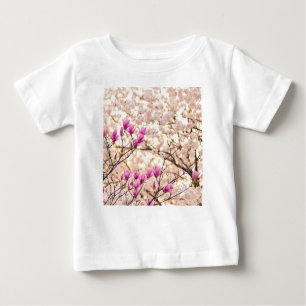 Blooming Rosa Lila Magnolias Vår Flower T-shirt