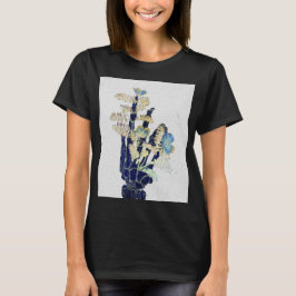 Blossoming Bones #1 - Hand - lodrät T Shirt