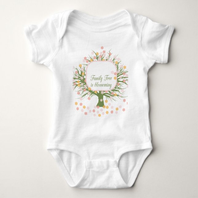 Blossoming Family Träd T Shirt (Framsida)