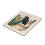 BlossomRaven im Dschungel Kakelplatta<br><div class="desc">Das Bild zeigt einen majestätischen Raben mit glänzendem schwarzem Gefieder, das violette und blaue Akzente einfängt, sitzend auf einem Ast inmitten üppiger tropischer Pflanzen. Umgeben von leuchtend grünen Blättern, bunten Blumen und einem warmen Farbverlauf, strahlt es eine mystische Ruhe und wilde Schönheit aus. Die harmonischen Farben und die detaillierte Natur...</div>