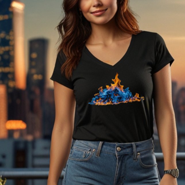  "Blue and Orange Fire Flames" Vibrant Art Design  T Shirt (Skapare uppladdad)