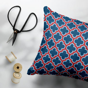 Blue and Red Moroccan Trellis, Lattice, Quatrefoil Prydnadskudde
