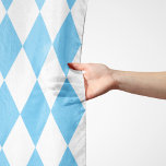Blue and White Bavaria Rhombus Flagga Mönster Sjal<br><div class="desc">Elegant,  snyggt och sofistikerad bayersk flagga rhombus mönster i blått och vitt färg. Modern gåva och trendig,  perfekt för diamantlozenge mönster älskare i ditt liv.</div>