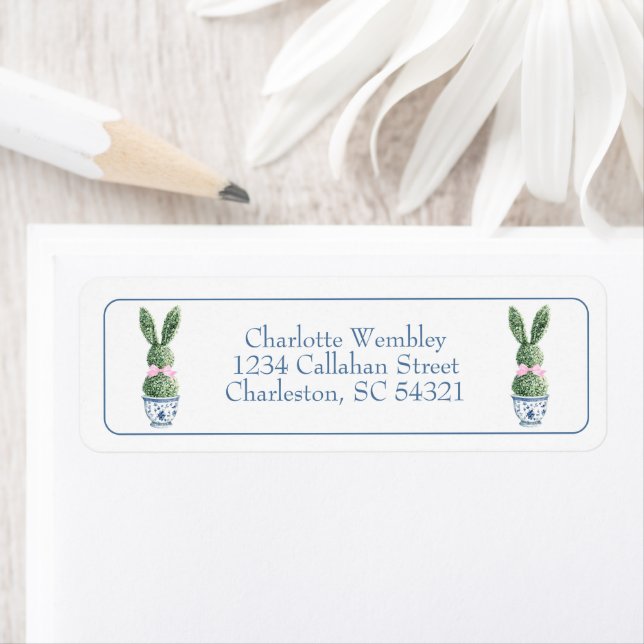 Blue and White Chinoiserie With Rabbit Topiaries Returadress Etikett (Insitu)