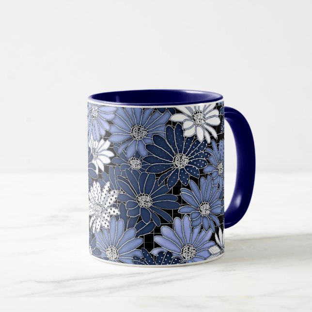 Blue and white daisy pattern mugg (Framsida höger)