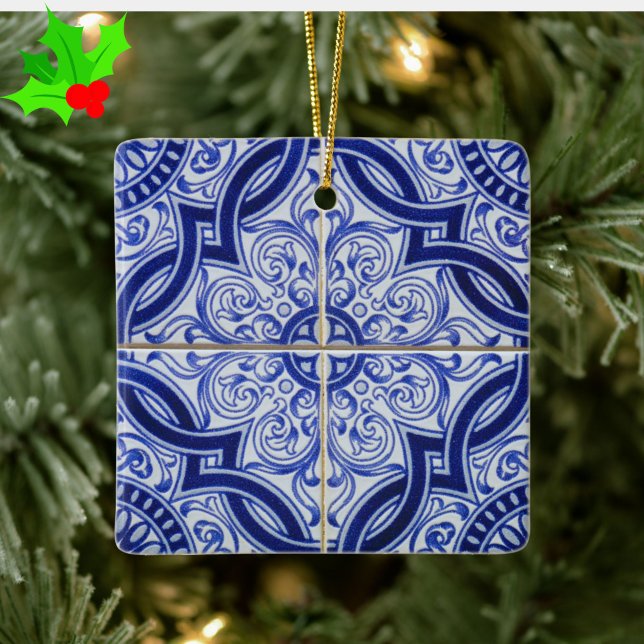 Blue and White Mediterranean Azulejo Tile Pattern Julgransprydnad Keramik (Add rustic elegance to your Christmas with this classic blue/white Portuguese tile pattern ornament)